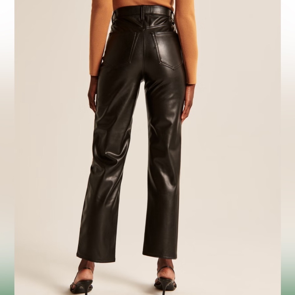 Abercrombie & Fitch The Ankle Straight Ultra High Rise Vegan Leather Pants Sz 26 - Picture 6 of 11
